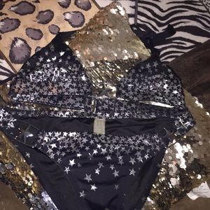 Victoria’s Secret bikini